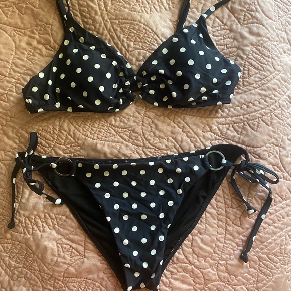 Billabong Bikini Set - Picture 3 of 7